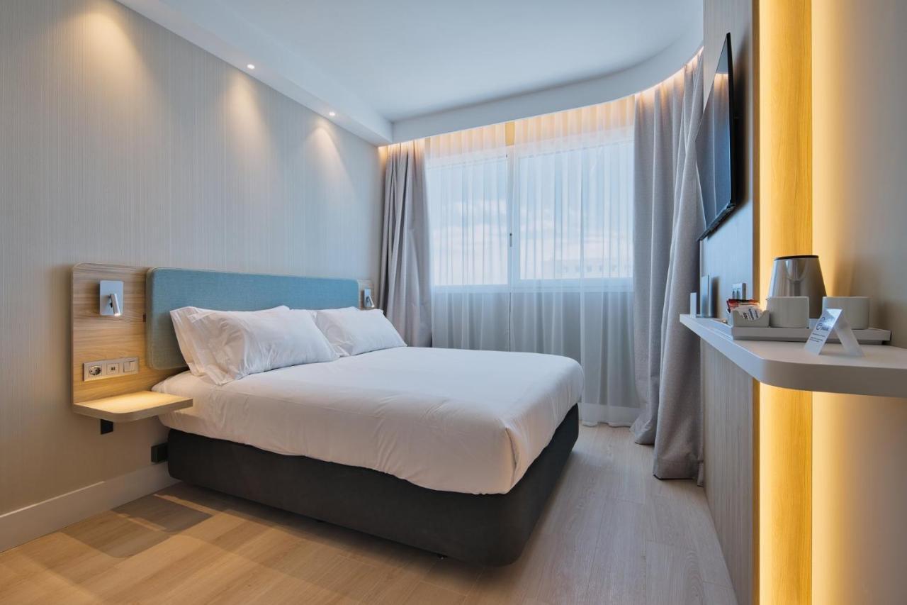 Holiday Inn Express - Madrid - Airport By Ihg Экстерьер фото