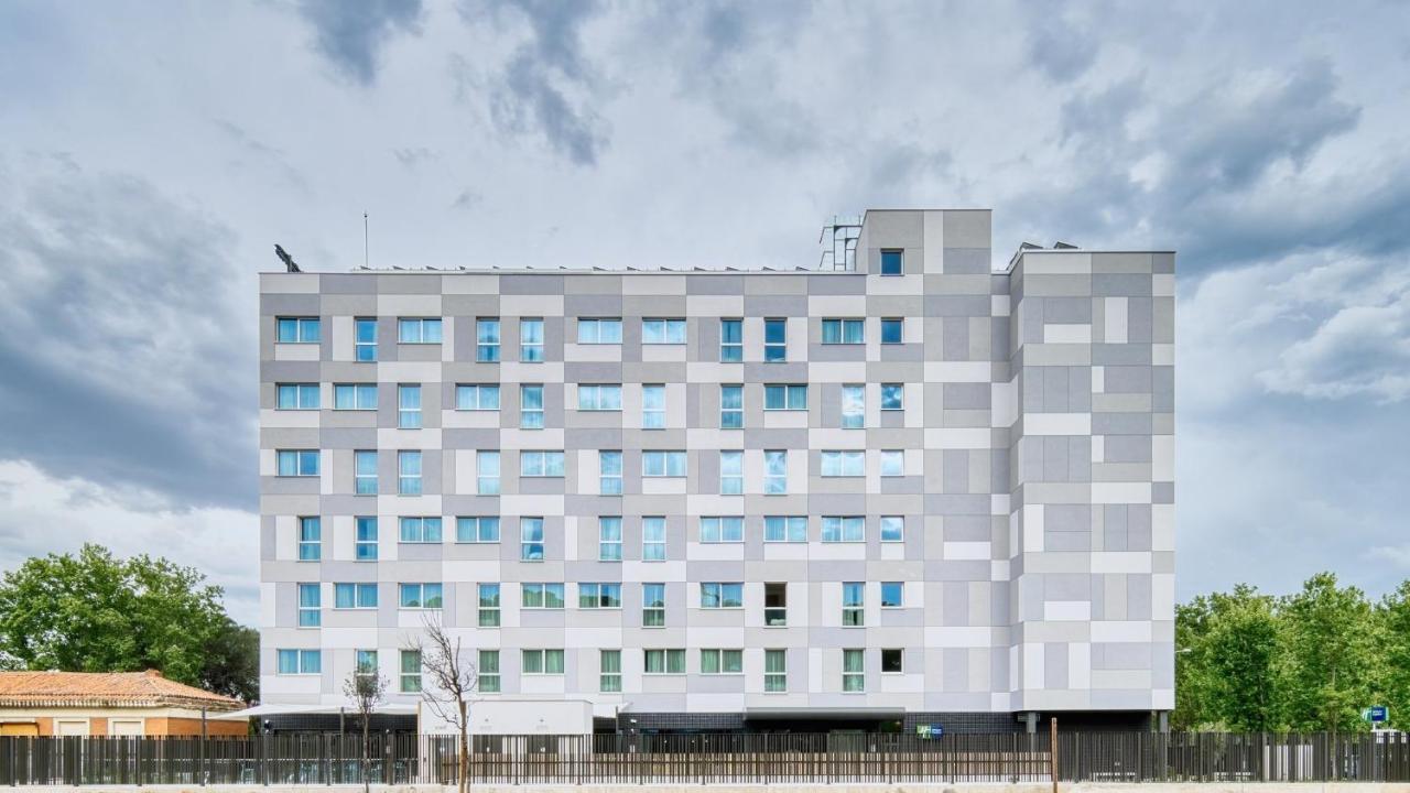 Holiday Inn Express - Madrid - Airport By Ihg Экстерьер фото